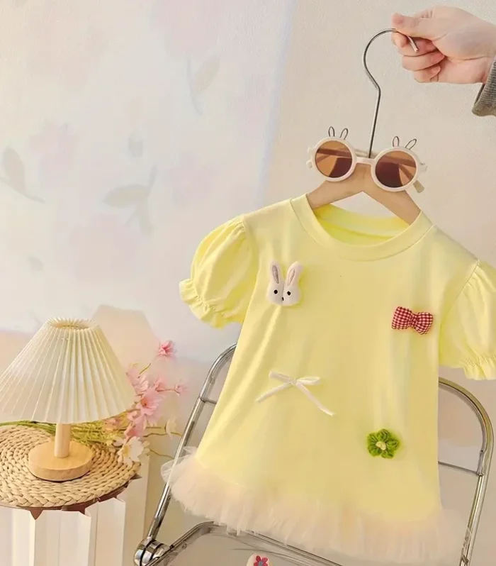 New Spring Dress for Girls, Featuring a Princess Style Skirt with Mesh Detail, Short Sleeves, And a Cute Design