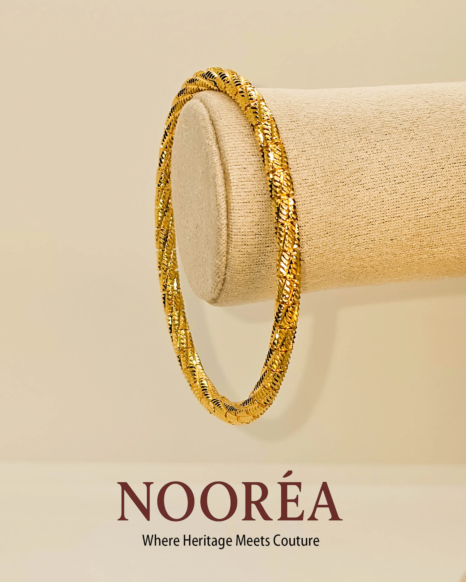 Sculpted Bamboo Glow Bracelet