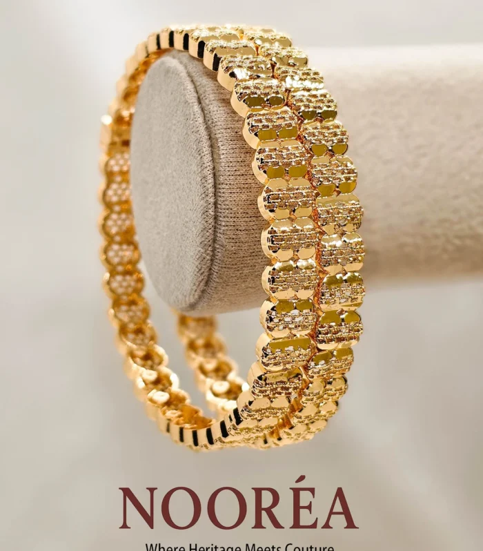 Nayra Beaded Edge Bangle