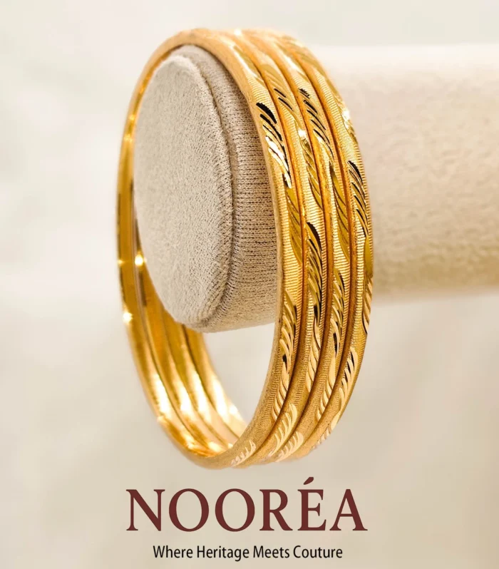 Elina Smooth Gold Bangle