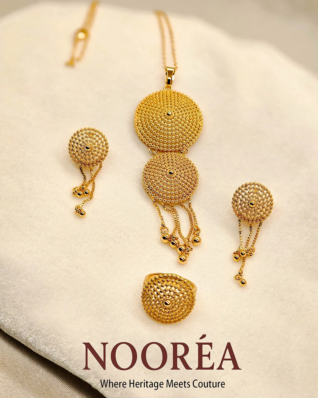 Jharna Drop Gold Set