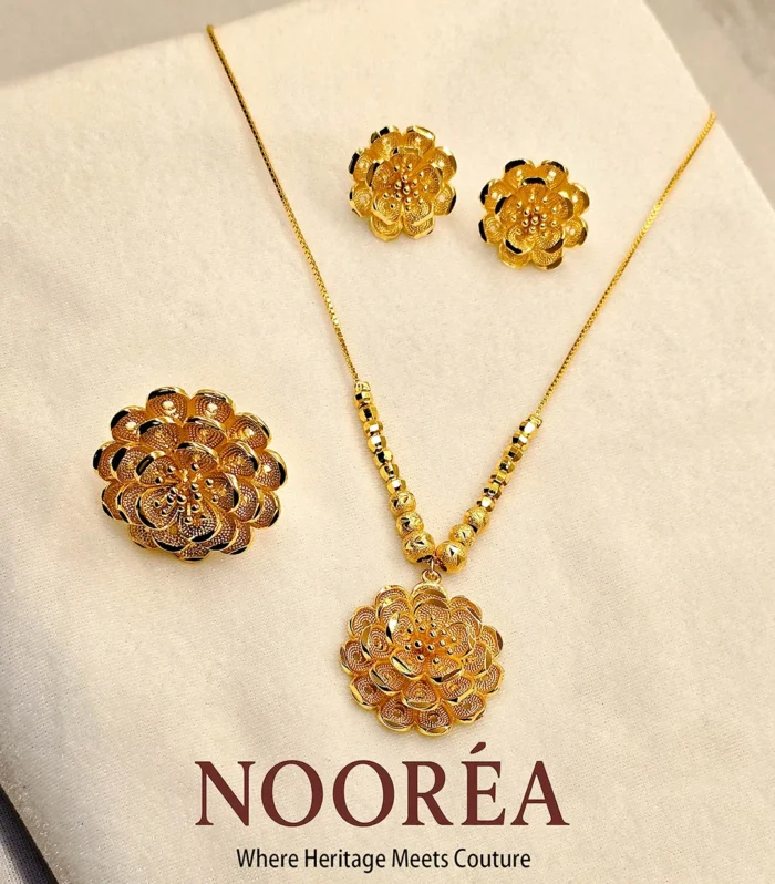 Pushpika Medallion Set