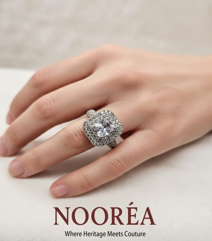 Square Cushion Statement