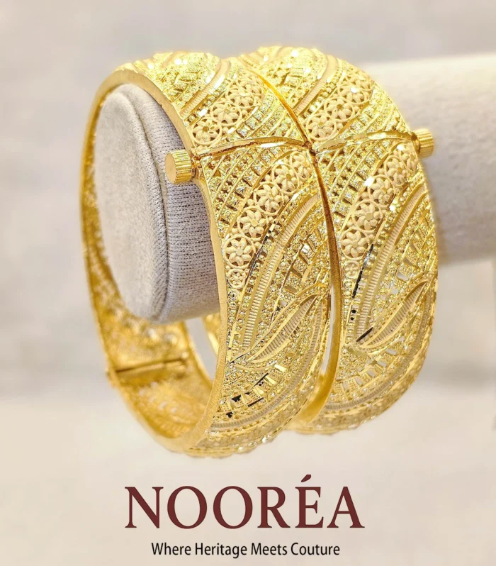 The Mayura Crest Bangle