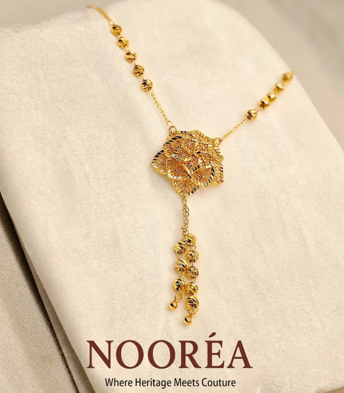 Classic Floral Drop Set